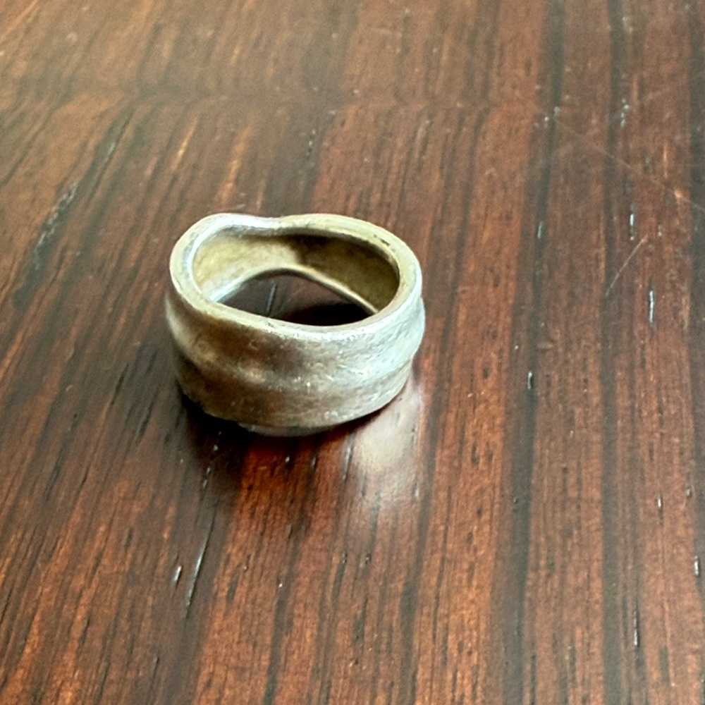 Tiffany and Co. leaf ring VTG 2003